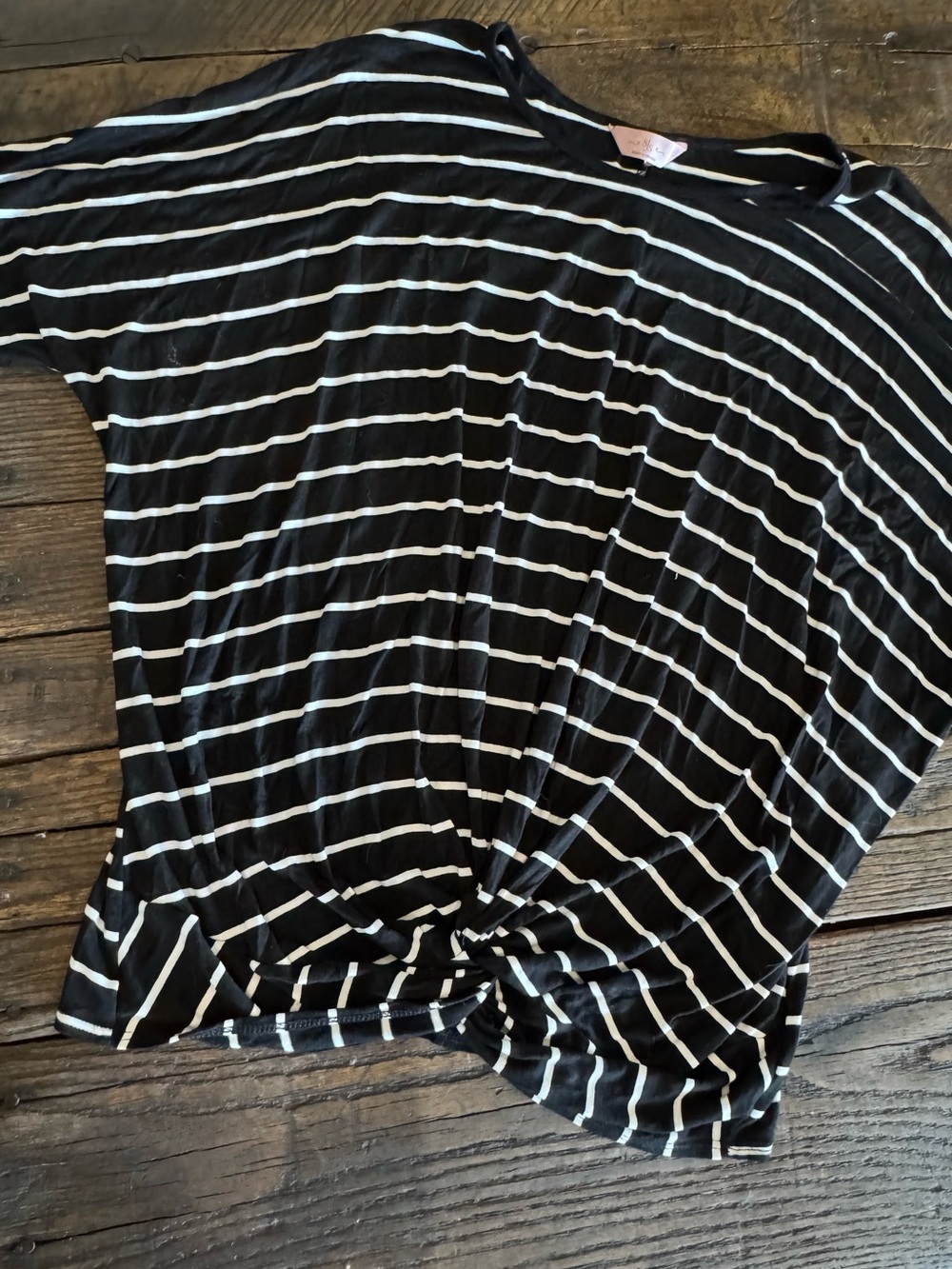 Striped Black & White Twist Front Women's Short Sleeve Top - SJS Shirt Sz Large